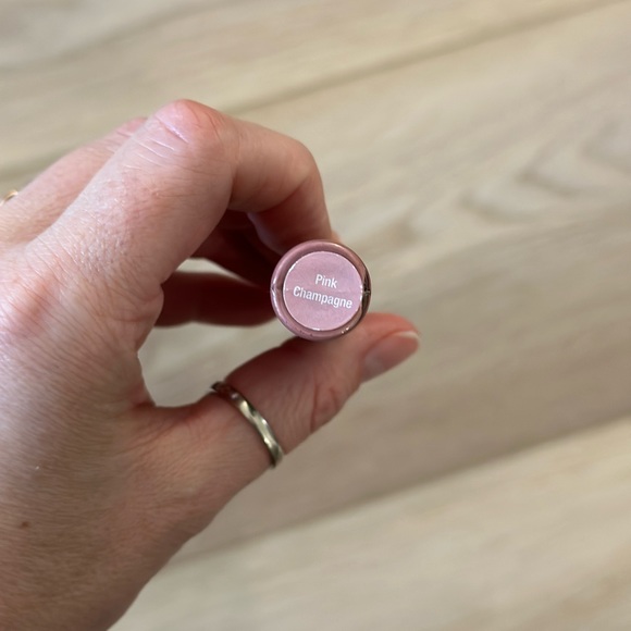Popular everyday LipSense Color: Pink Champagne. Brand New/sealed! - Picture 2 of 4